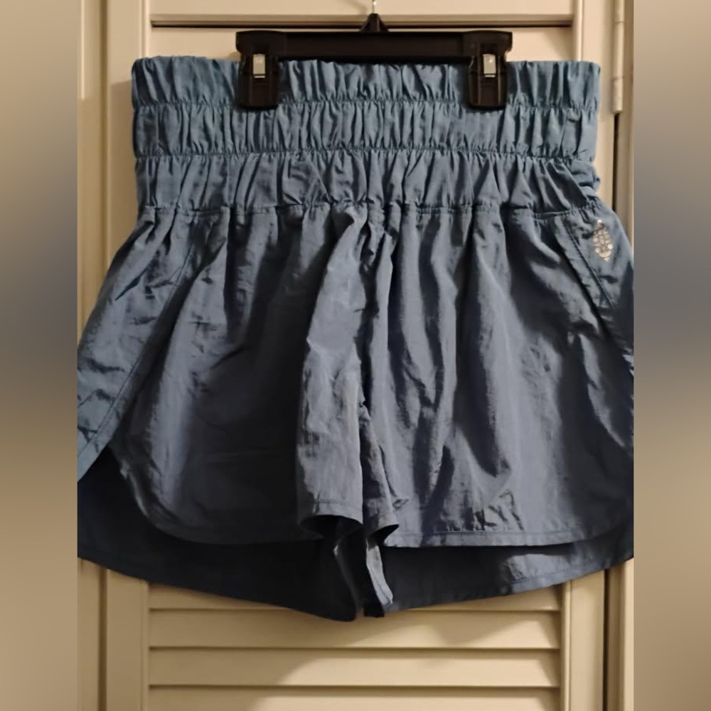 Free People The Way Home shorts Size M Like New